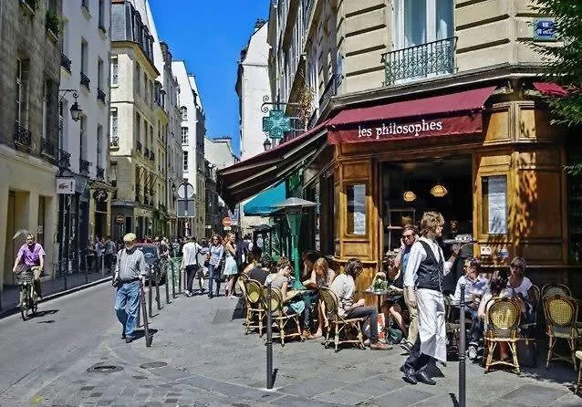 Studio De Charme Quartier Tour Eiffel - 2P Париж Апартаменты
